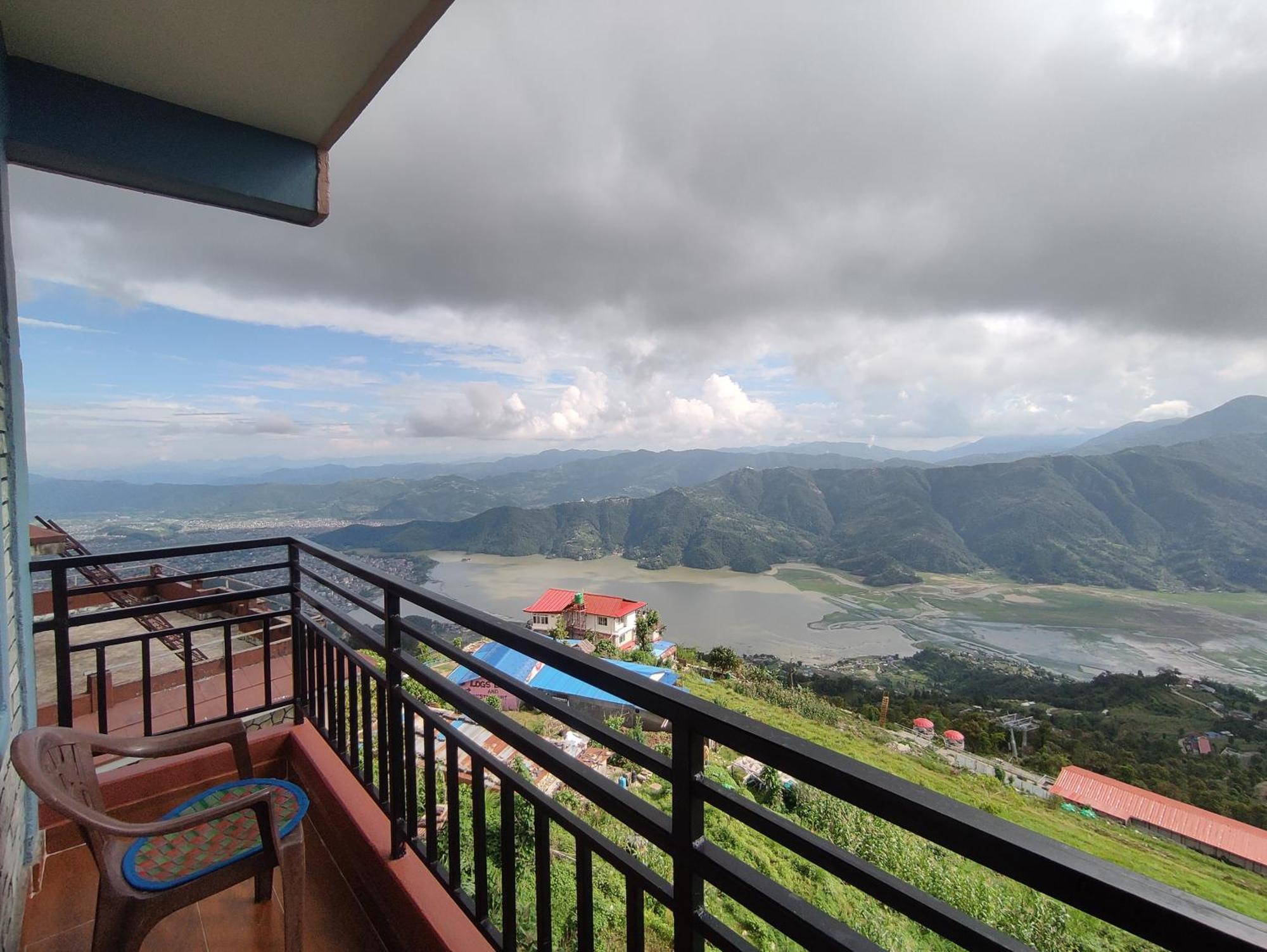 Sarangkot Hotel New Galaxy Pokhara Bagian luar foto